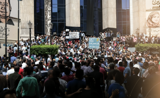 صورة أرشيفية لتظاهرة أمام مقر نقابة الصحفيين بالقاهرة